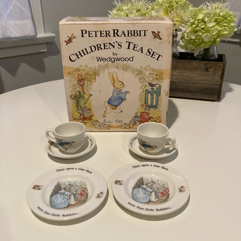 6 piece Wedgwood Peter Rabbit Vintage Children’s Tea Set